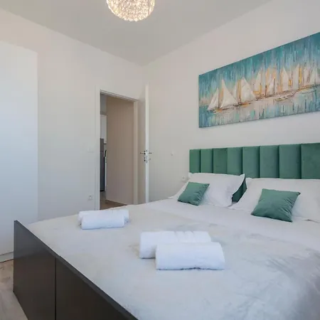 Luxury Apartment Makarska 2Min From Beach Exterior photo