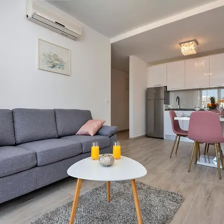 Luxury Apartment Makarska 2Min From Beach Exterior photo